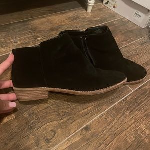 Black Gianni Bini bootie. Size 9